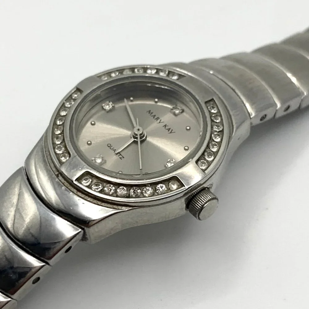 Mary Kay Silver Tone Watch Crystal Bezel 6.5" Wrist New Battery - Picture 8 of 15